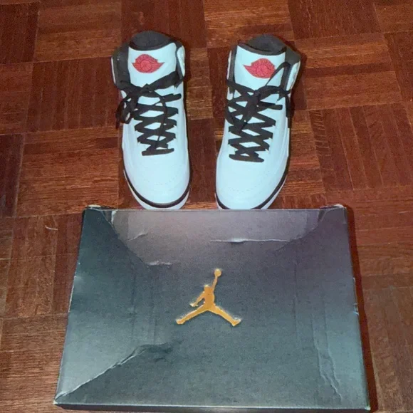 Air Jordan 2 Retro Sz. 6